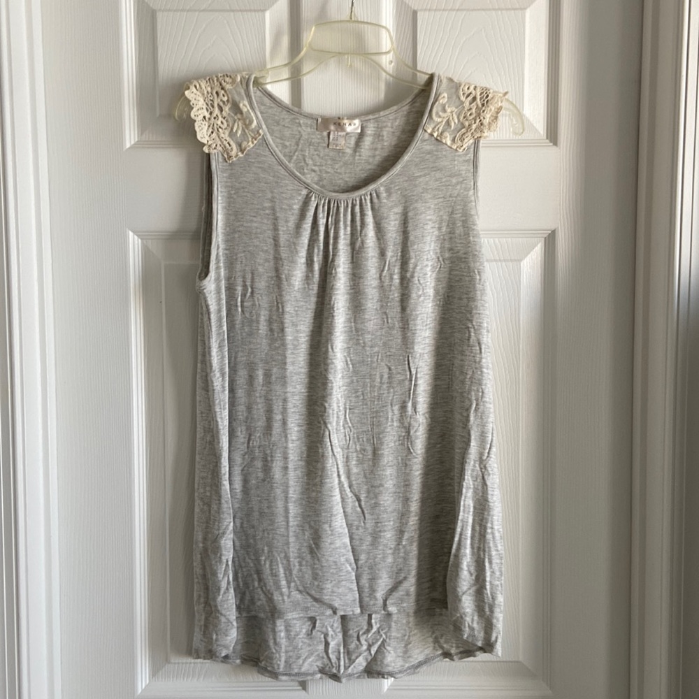 Gray sleeveless top with cream lace detail